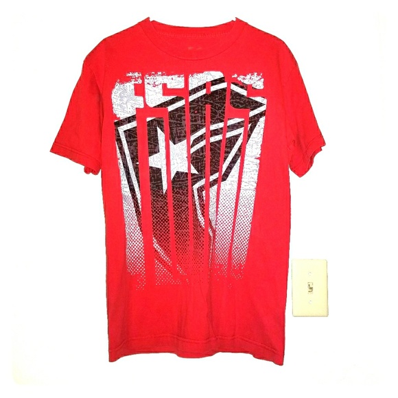 Other - 📦5/$25📦Red Tee Shirt